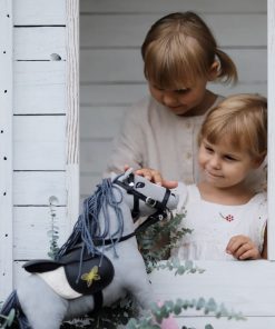 Alternative view of Mini-Pferd Lucky (grau)