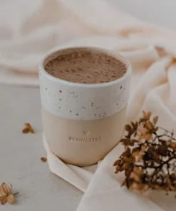 Alternative view of Steingut-Becher „Schwester“