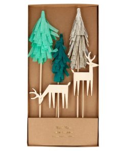 Alternative view of Kuchentopper „Wald & Rentier“ von Meri Meri