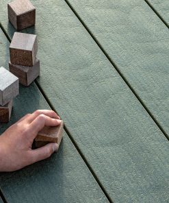 Alternative view of Megawood® Terrassendiele Delta GCC Harzart